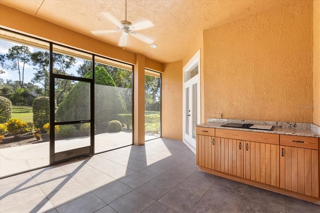 For Sale: $849,000 (4 beds, 3 baths, 2881 Square Feet)