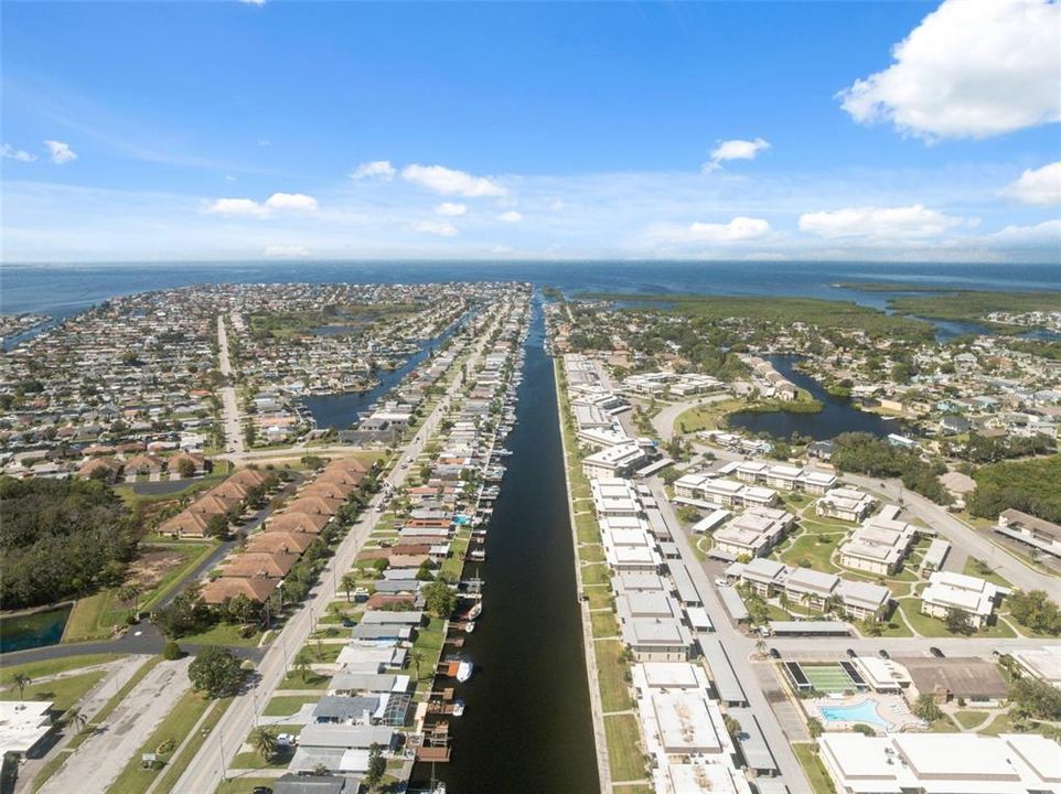 待售: $124,000 (1 贝兹, 1 浴室, 728 平方英尺)