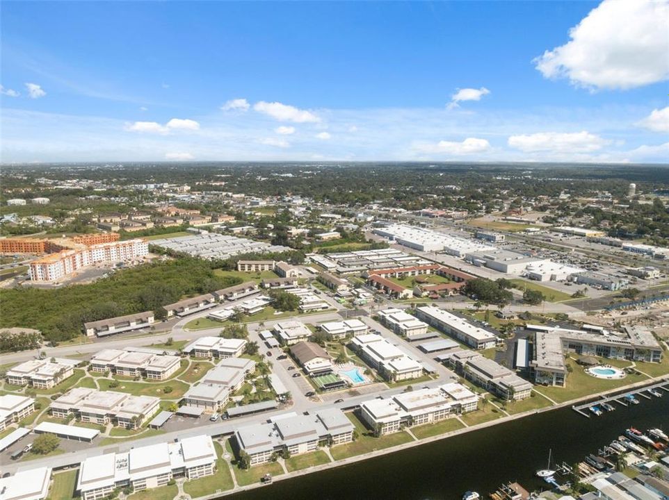 待售: $124,000 (1 贝兹, 1 浴室, 728 平方英尺)