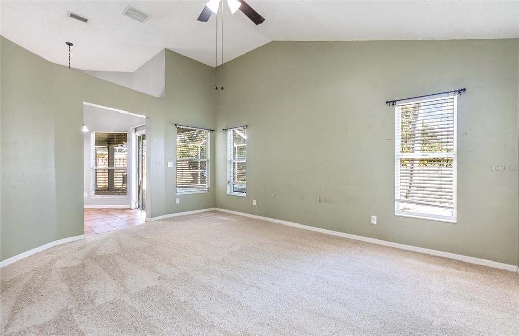 Active With Contract: $450,000 (4 beds, 2 baths, 2046 Square Feet)