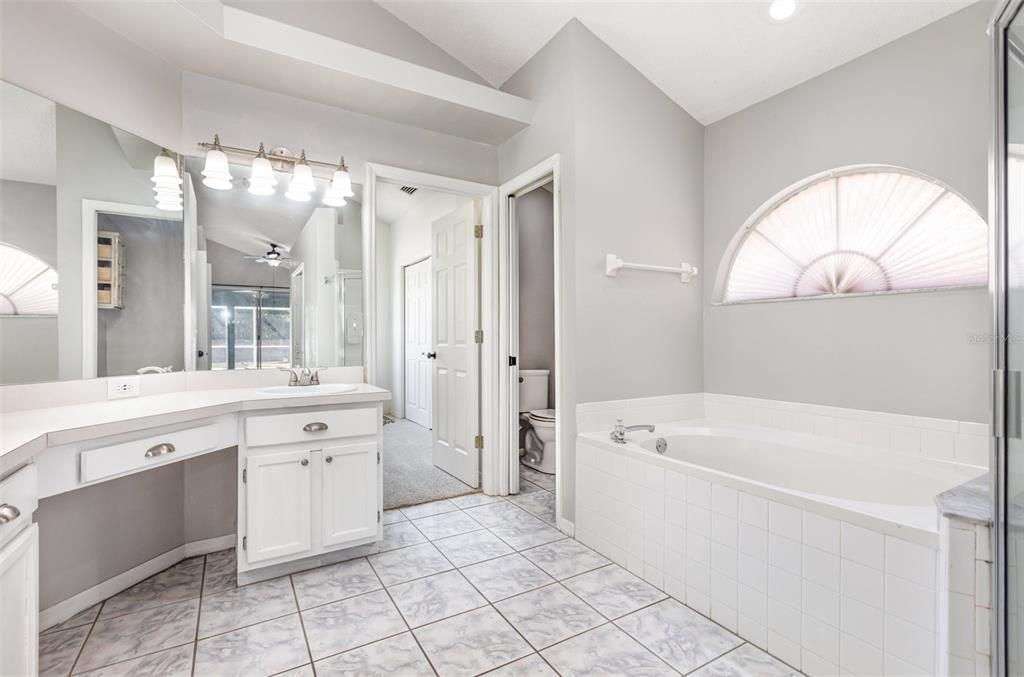 Active With Contract: $450,000 (4 beds, 2 baths, 2046 Square Feet)