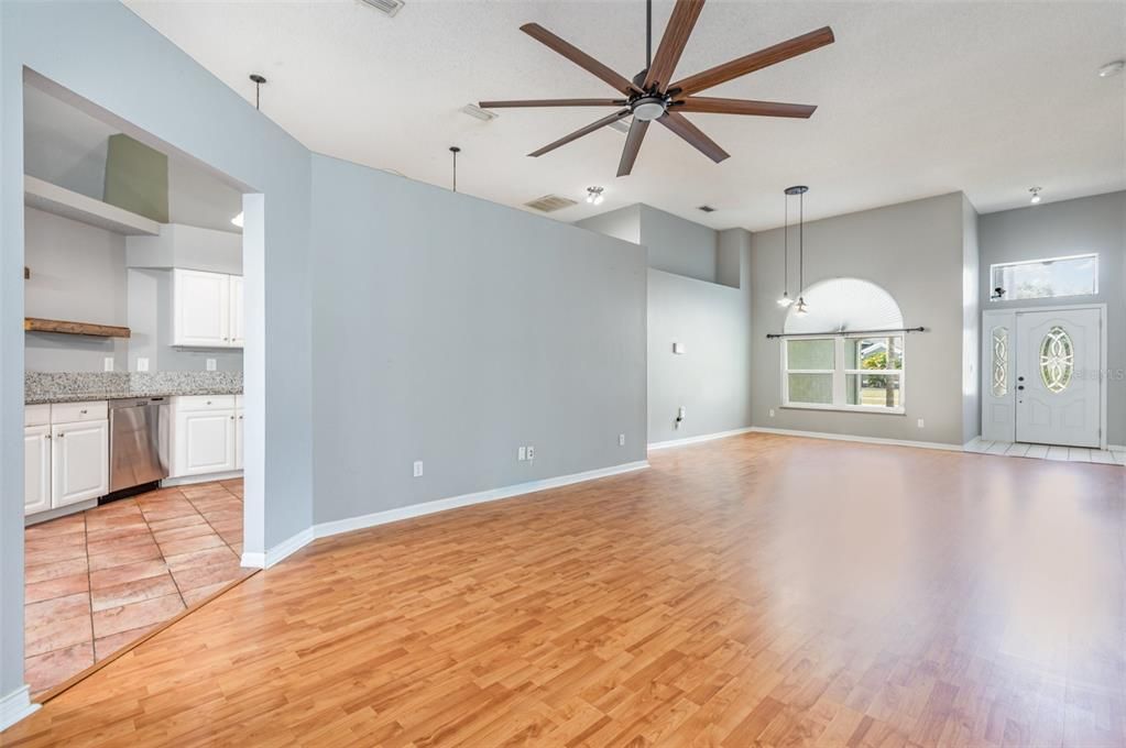 Active With Contract: $450,000 (4 beds, 2 baths, 2046 Square Feet)