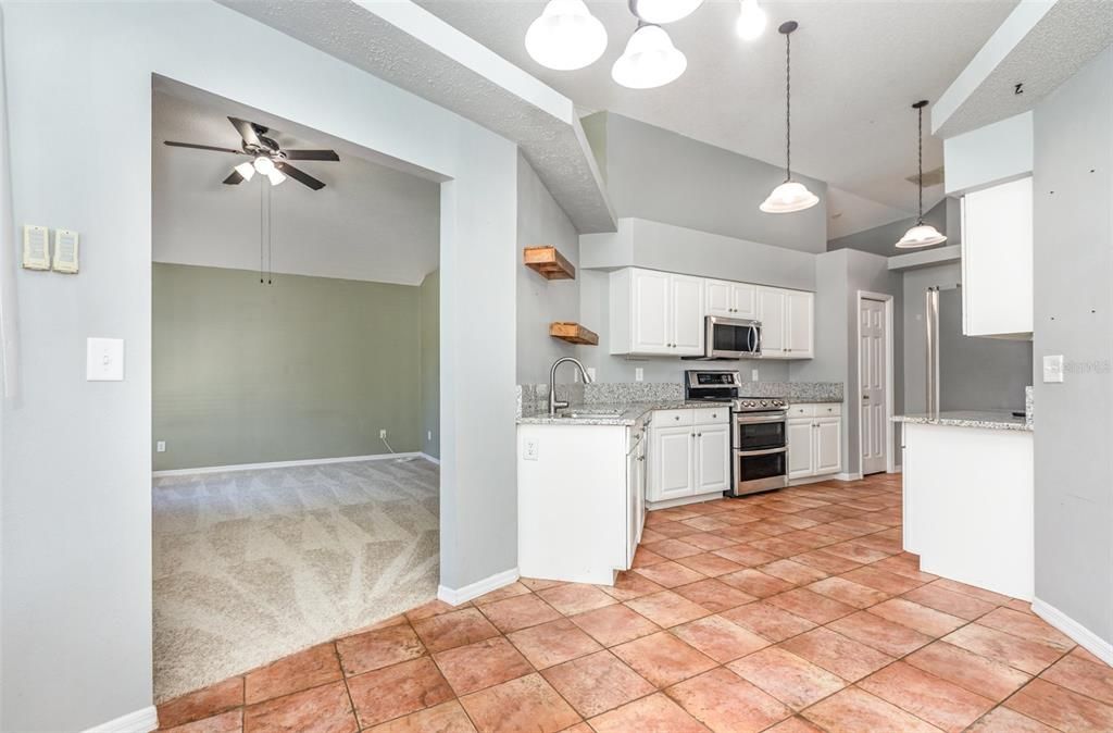 Active With Contract: $450,000 (4 beds, 2 baths, 2046 Square Feet)