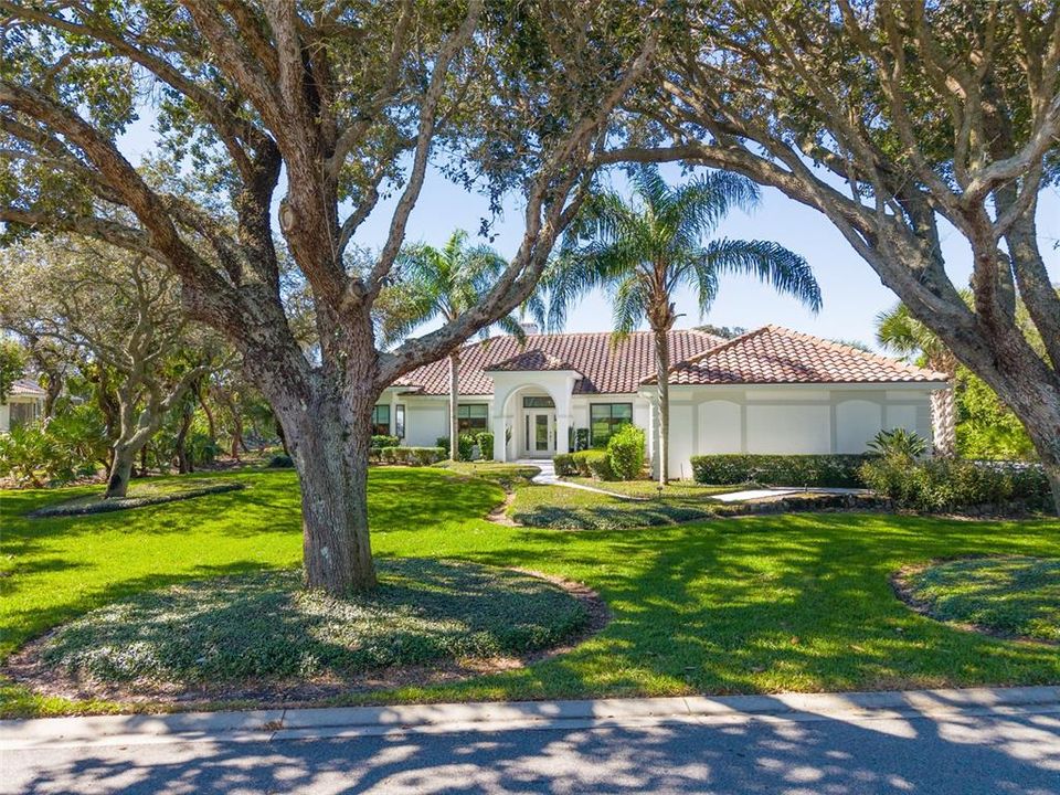 Active With Contract: $1,499,000 (3 beds, 3 baths, 3048 Square Feet)