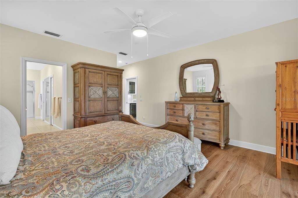 Active With Contract: $1,499,000 (3 beds, 3 baths, 3048 Square Feet)