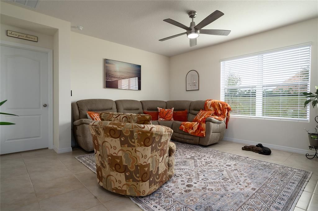 For Sale: $414,900 (4 beds, 2 baths, 1846 Square Feet)