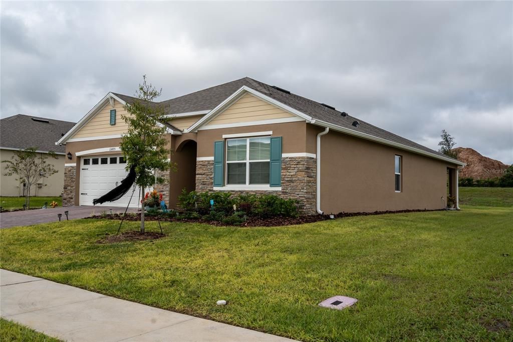 For Sale: $414,900 (4 beds, 2 baths, 1846 Square Feet)