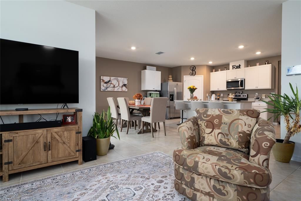 For Sale: $414,900 (4 beds, 2 baths, 1846 Square Feet)