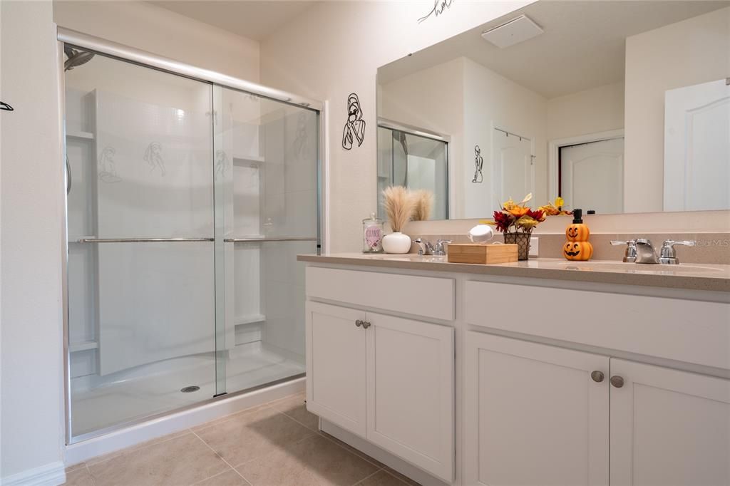 For Sale: $414,900 (4 beds, 2 baths, 1846 Square Feet)