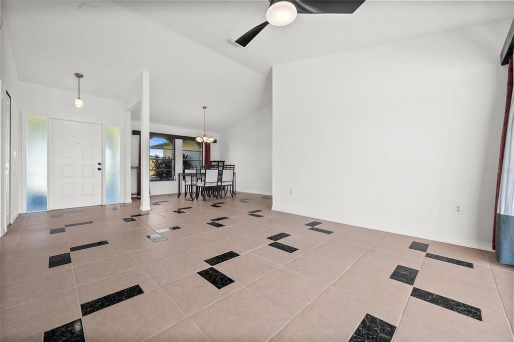 For Sale: $320,000 (3 beds, 2 baths, 1871 Square Feet)