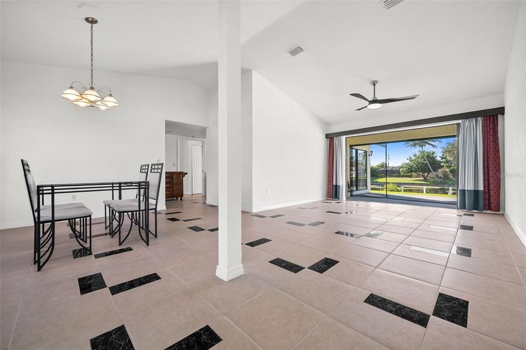 For Sale: $320,000 (3 beds, 2 baths, 1871 Square Feet)