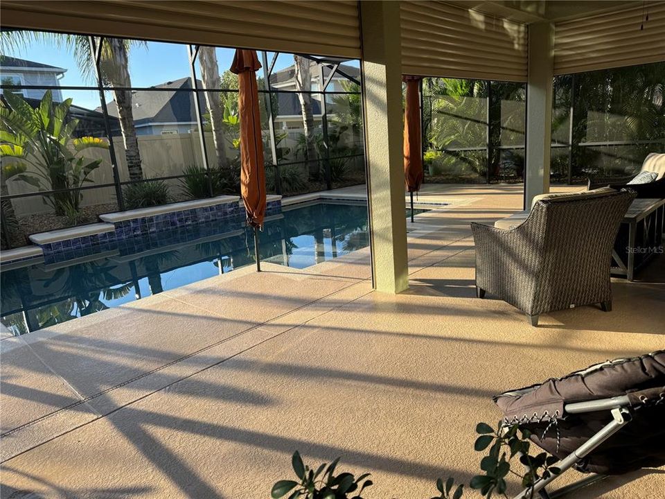 合同活跃: $929,900 (5 贝兹, 3 浴室, 3598 平方英尺)