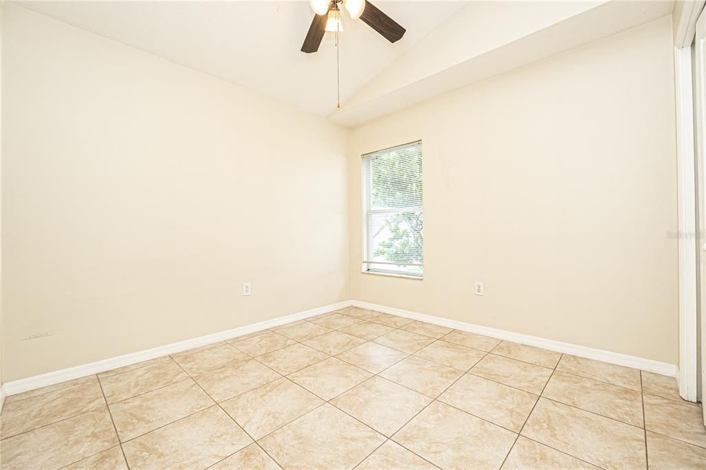 For Rent: $2,350 (4 beds, 2 baths, 1688 Square Feet)