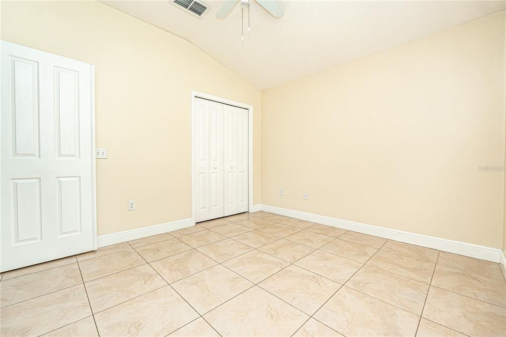 For Rent: $2,350 (4 beds, 2 baths, 1688 Square Feet)