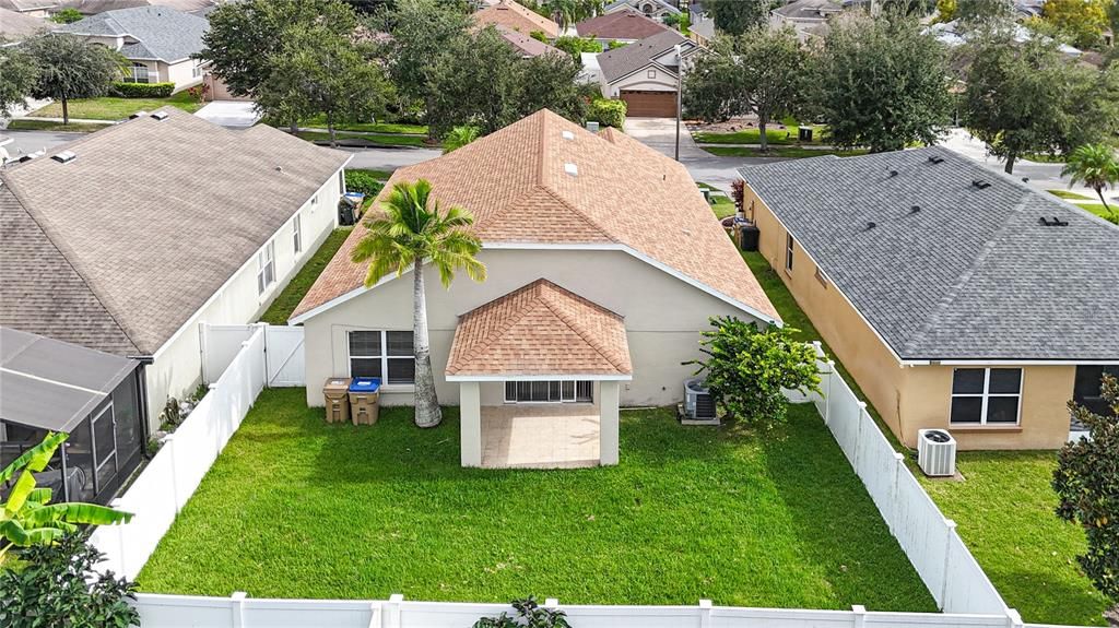 For Rent: $2,350 (4 beds, 2 baths, 1688 Square Feet)