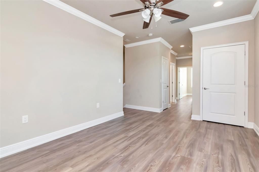 For Sale: $749,000 (3 beds, 2 baths, 2000 Square Feet)