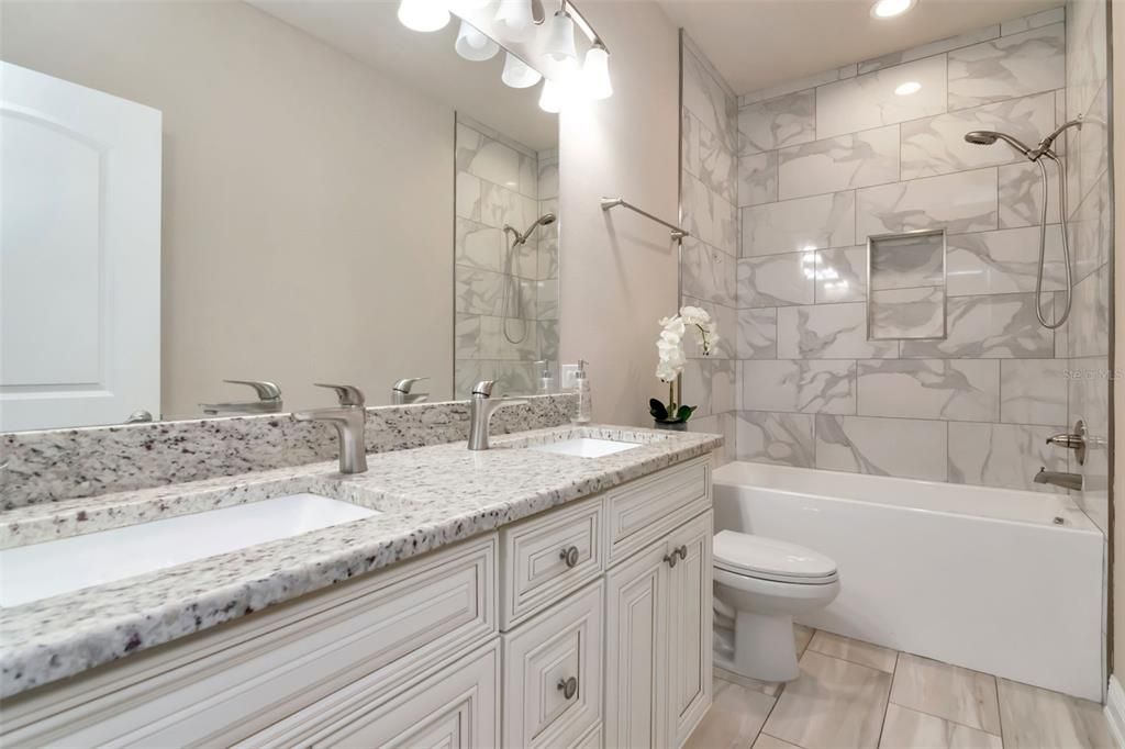 For Sale: $749,000 (3 beds, 2 baths, 2000 Square Feet)