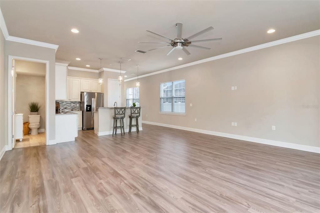 For Sale: $749,000 (3 beds, 2 baths, 2000 Square Feet)