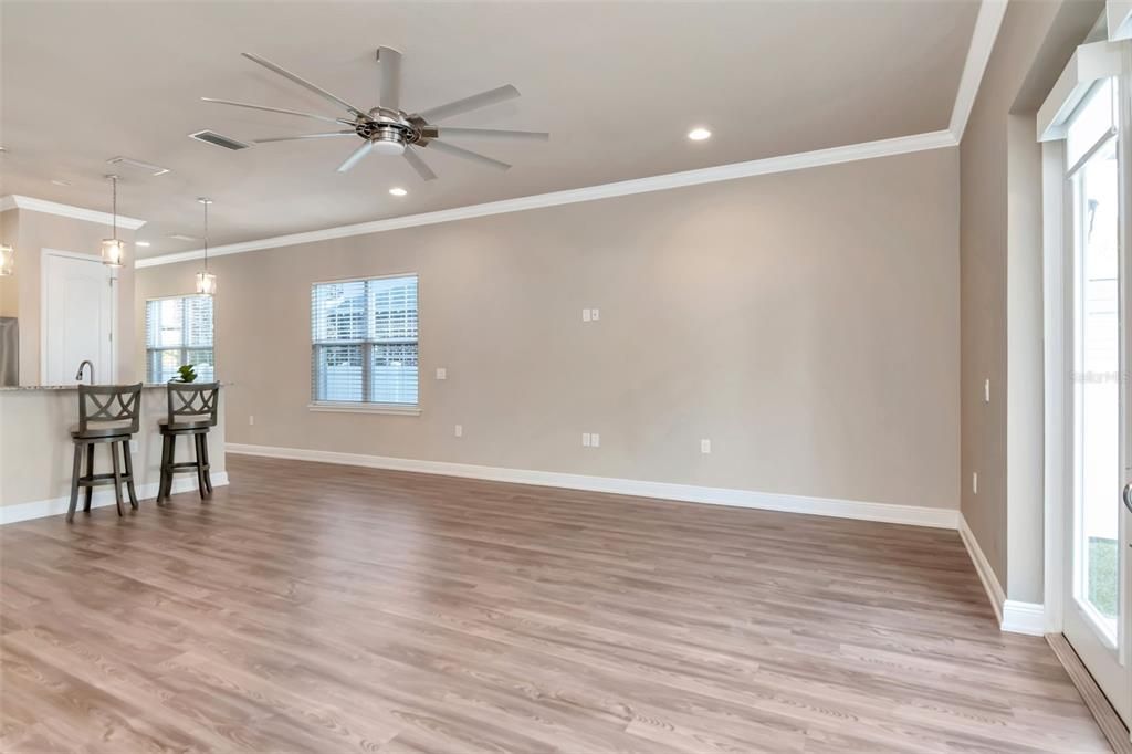 For Sale: $749,000 (3 beds, 2 baths, 2000 Square Feet)