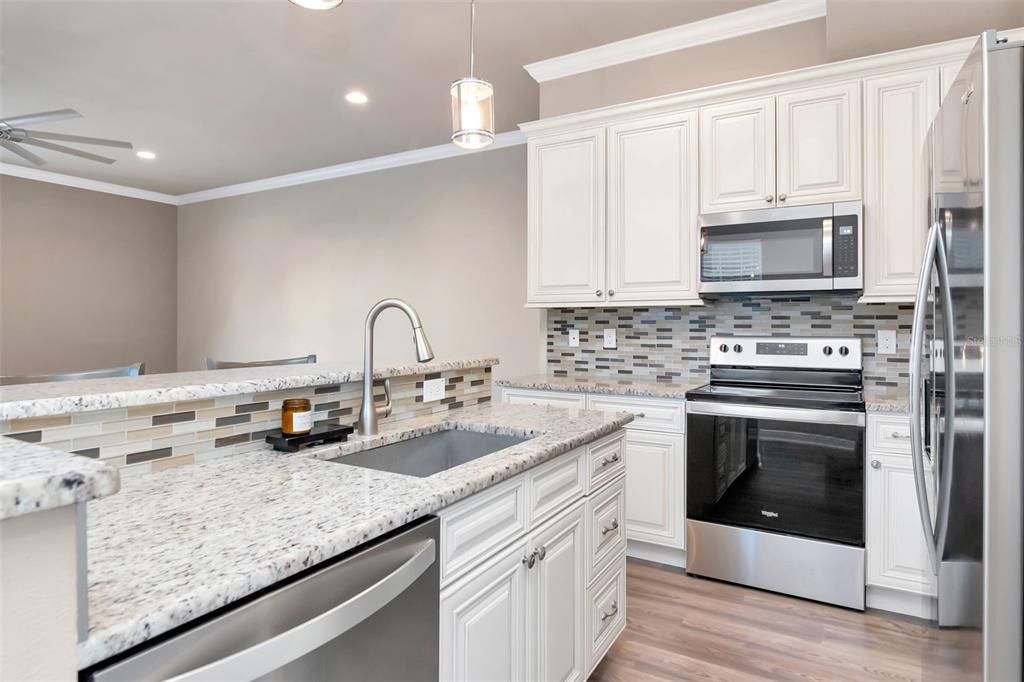 For Sale: $749,000 (3 beds, 2 baths, 2000 Square Feet)