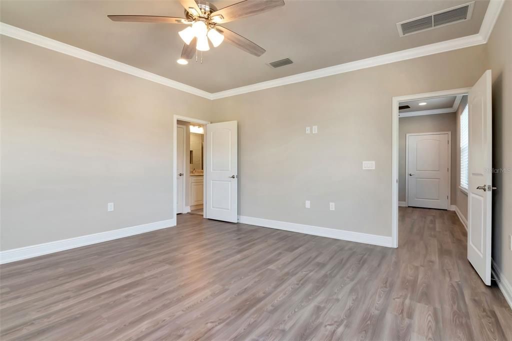 For Sale: $749,000 (3 beds, 2 baths, 2000 Square Feet)