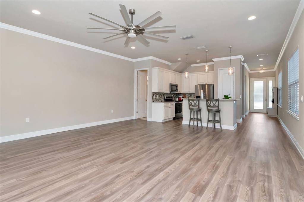 For Sale: $749,000 (3 beds, 2 baths, 2000 Square Feet)