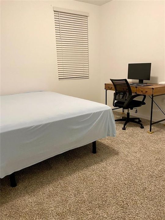 For Rent: $2,000 (4 beds, 2 baths, 1840 Square Feet)