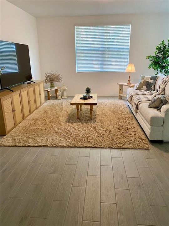 For Rent: $2,000 (4 beds, 2 baths, 1840 Square Feet)