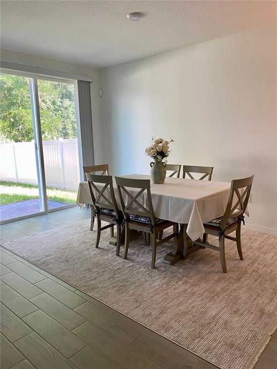 For Rent: $2,000 (4 beds, 2 baths, 1840 Square Feet)