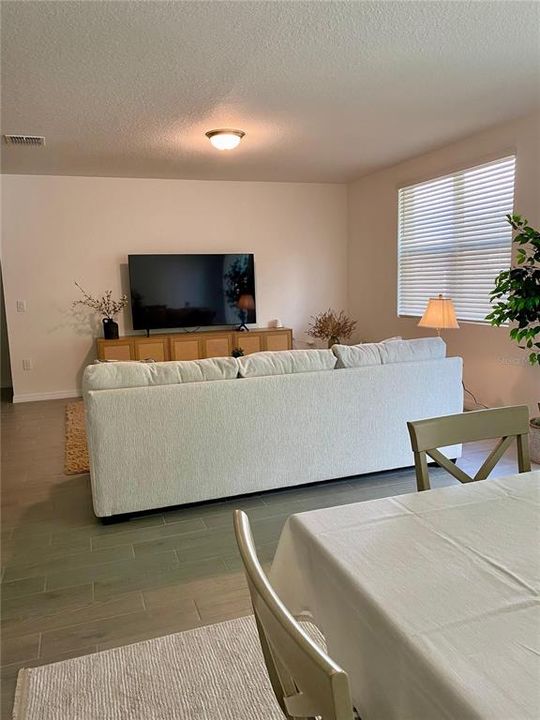 For Rent: $2,000 (4 beds, 2 baths, 1840 Square Feet)