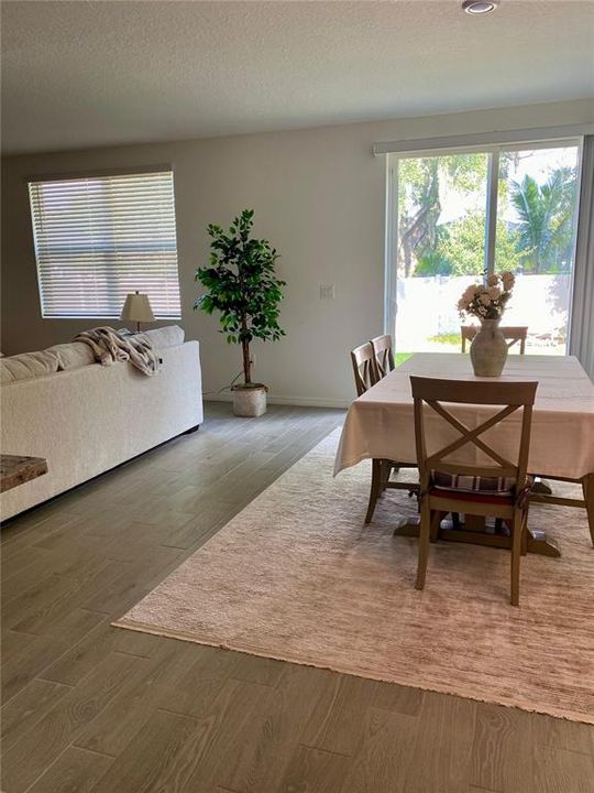 For Rent: $2,000 (4 beds, 2 baths, 1840 Square Feet)