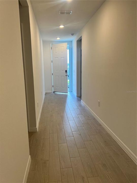 For Rent: $2,000 (4 beds, 2 baths, 1840 Square Feet)