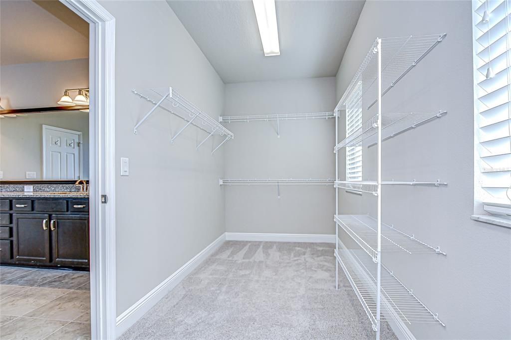 На продажу: $675,000 (5 спален, 4 ванн, 3369 Квадратных фут)