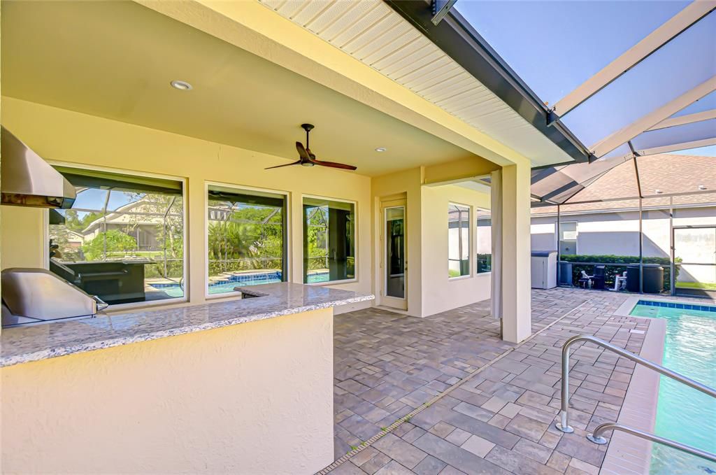 На продажу: $675,000 (5 спален, 4 ванн, 3369 Квадратных фут)