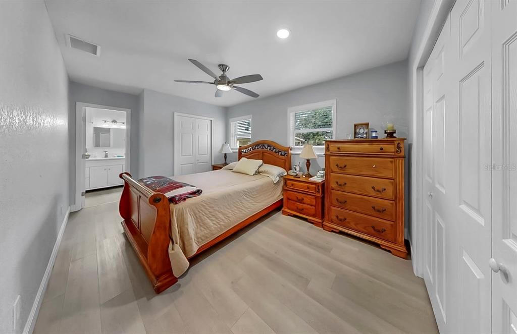 待售: $1,509,000 (5 贝兹, 3 浴室, 2094 平方英尺)