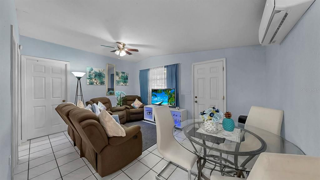 待售: $1,509,000 (5 贝兹, 3 浴室, 2094 平方英尺)