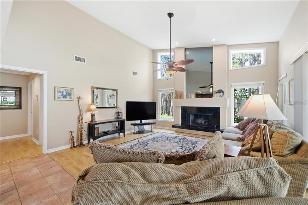 待售: $1,000,000 (4 贝兹, 2 浴室, 2986 平方英尺)