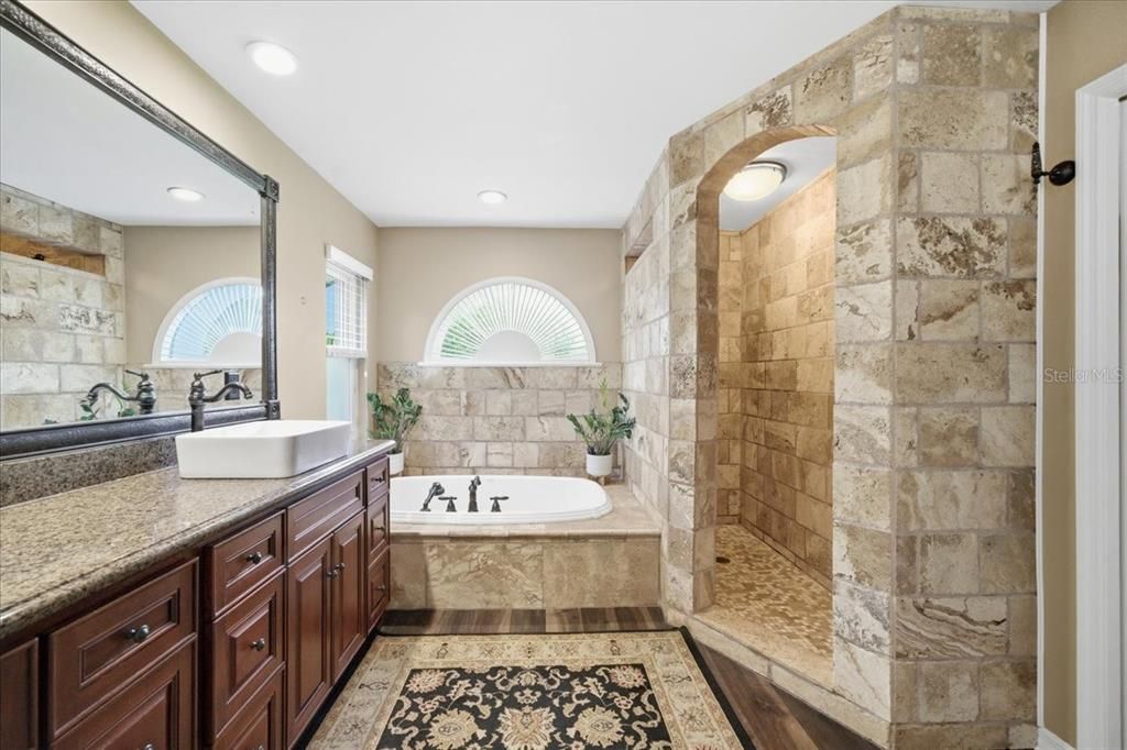 待售: $1,000,000 (4 贝兹, 2 浴室, 2986 平方英尺)