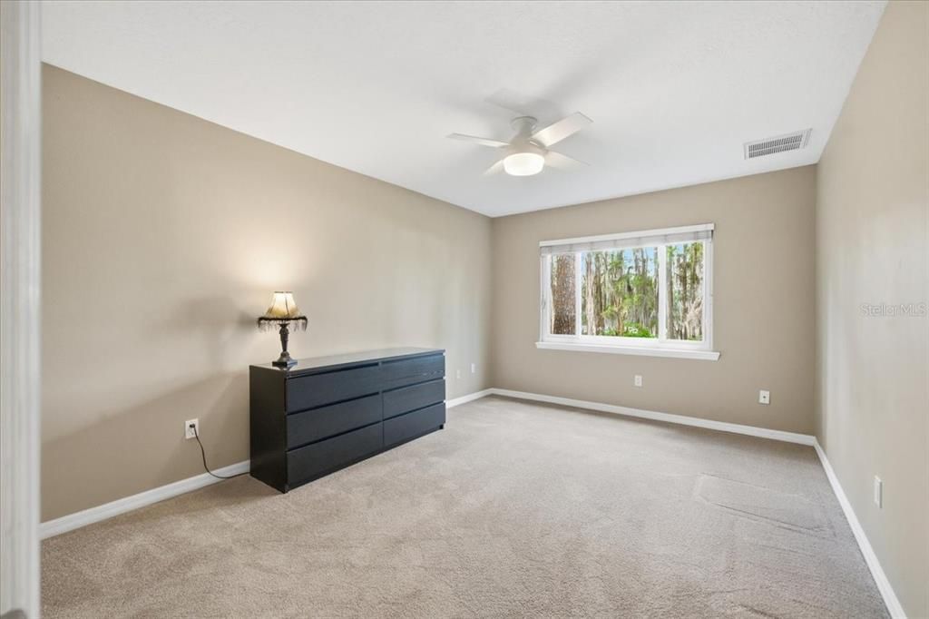 待售: $1,000,000 (4 贝兹, 2 浴室, 2986 平方英尺)