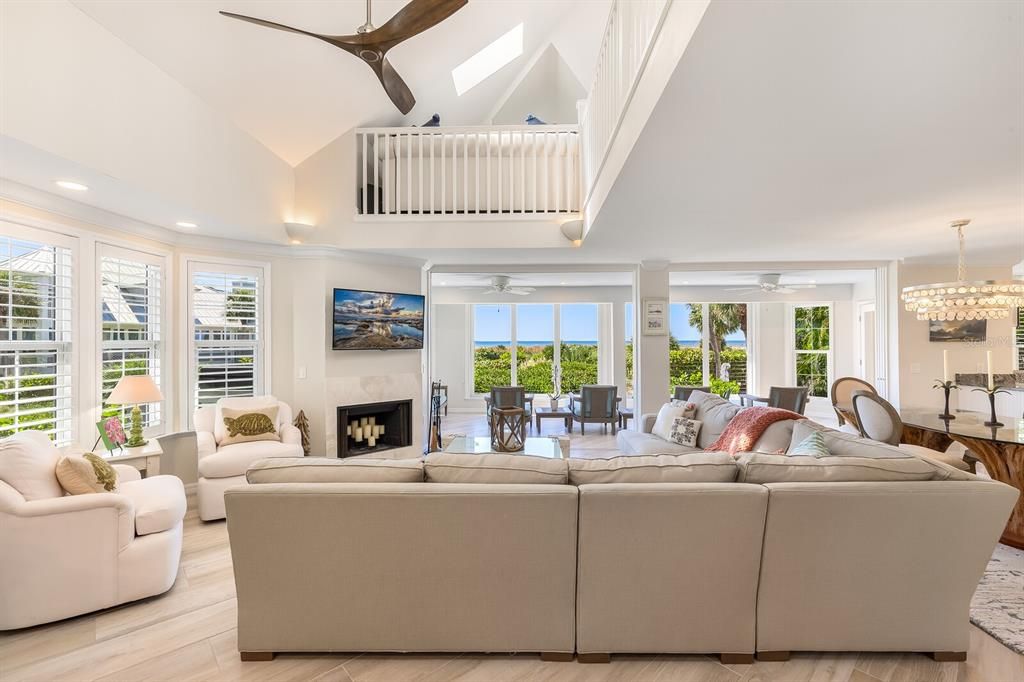 На продажу: $5,500,000 (3 спален, 4 ванн, 3351 Квадратных фут)