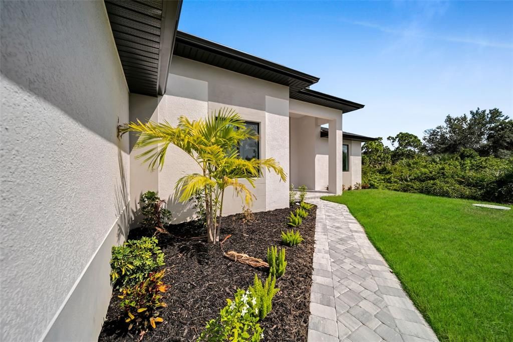 For Sale: $480,000 (3 beds, 2 baths, 1839 Square Feet)