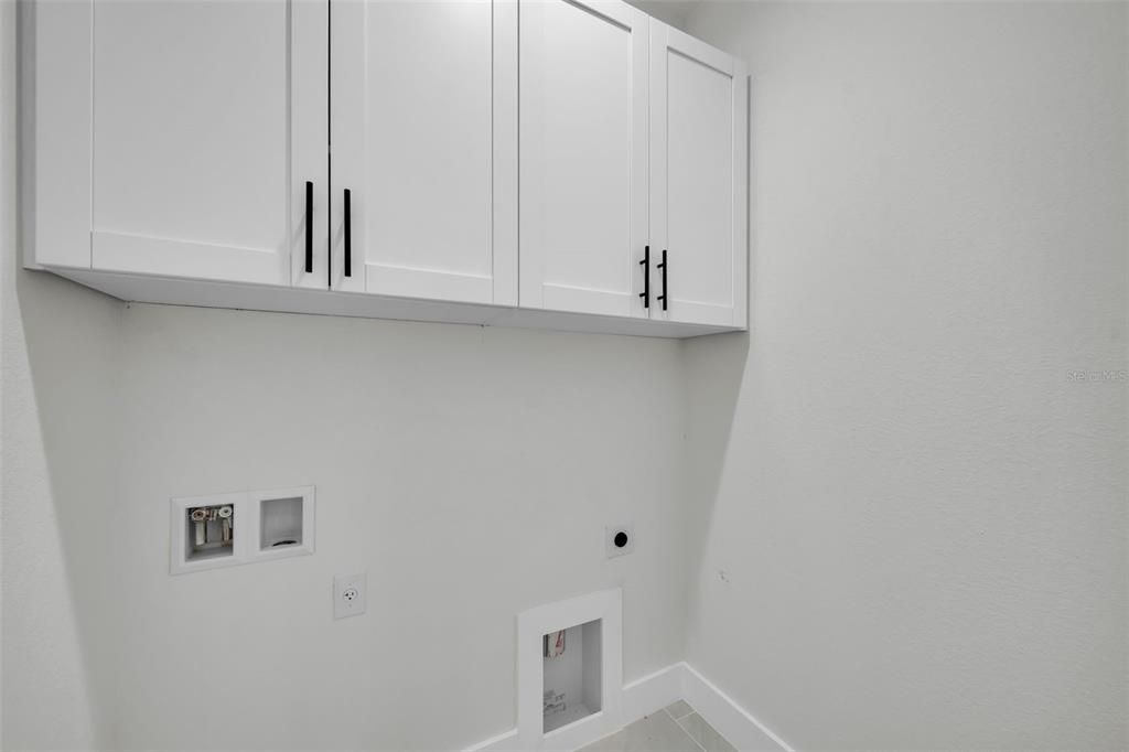 For Sale: $480,000 (3 beds, 2 baths, 1839 Square Feet)