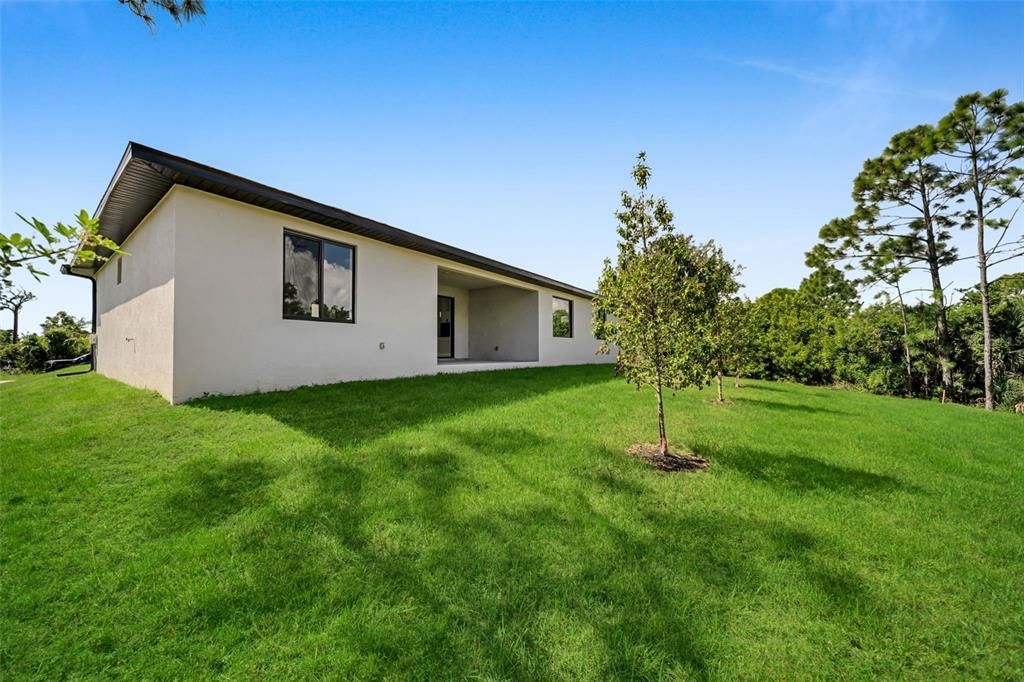 For Sale: $480,000 (3 beds, 2 baths, 1839 Square Feet)