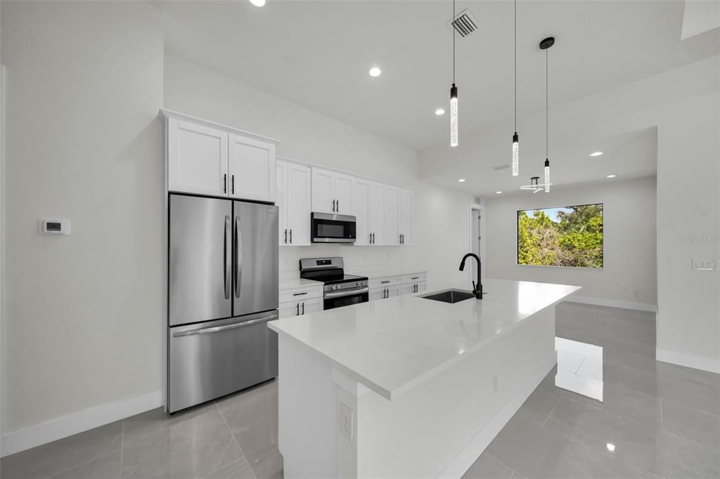 For Sale: $480,000 (3 beds, 2 baths, 1839 Square Feet)