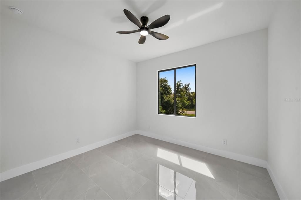 For Sale: $480,000 (3 beds, 2 baths, 1839 Square Feet)