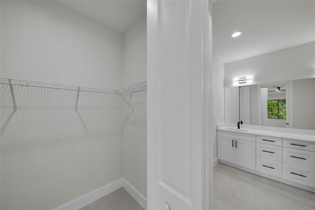 For Sale: $480,000 (3 beds, 2 baths, 1839 Square Feet)