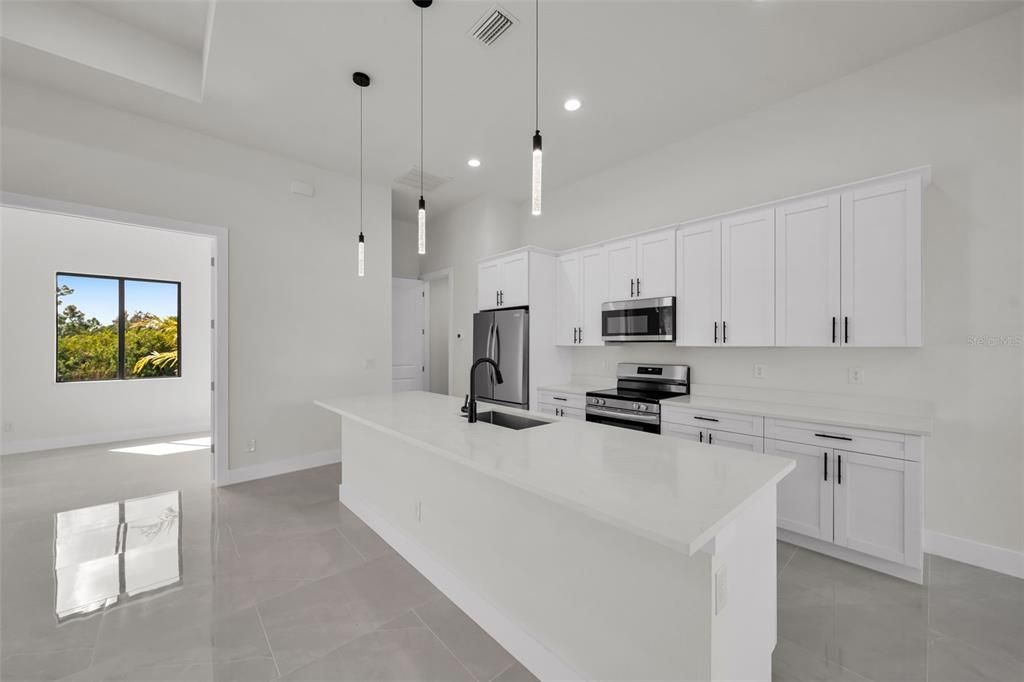 For Sale: $480,000 (3 beds, 2 baths, 1839 Square Feet)