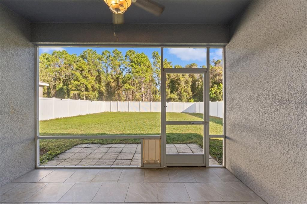 Active With Contract: $275,000 (3 beds, 2 baths, 1537 Square Feet)