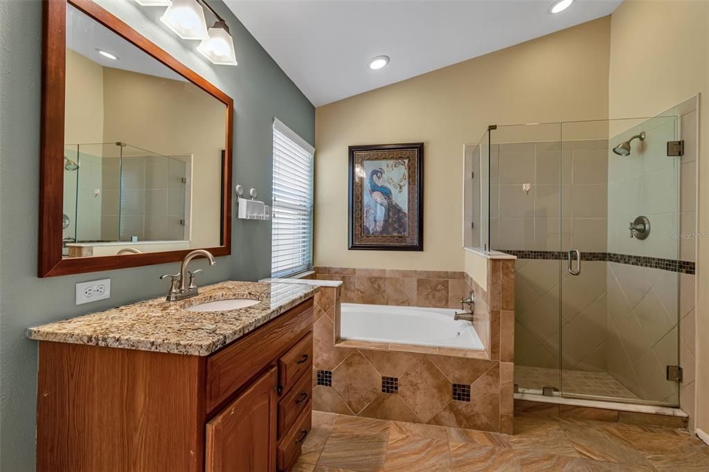 For Sale: $449,900 (4 beds, 2 baths, 1933 Square Feet)