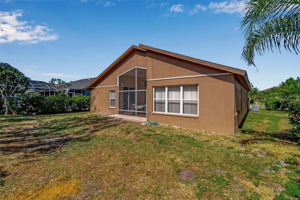 For Sale: $449,900 (4 beds, 2 baths, 1933 Square Feet)